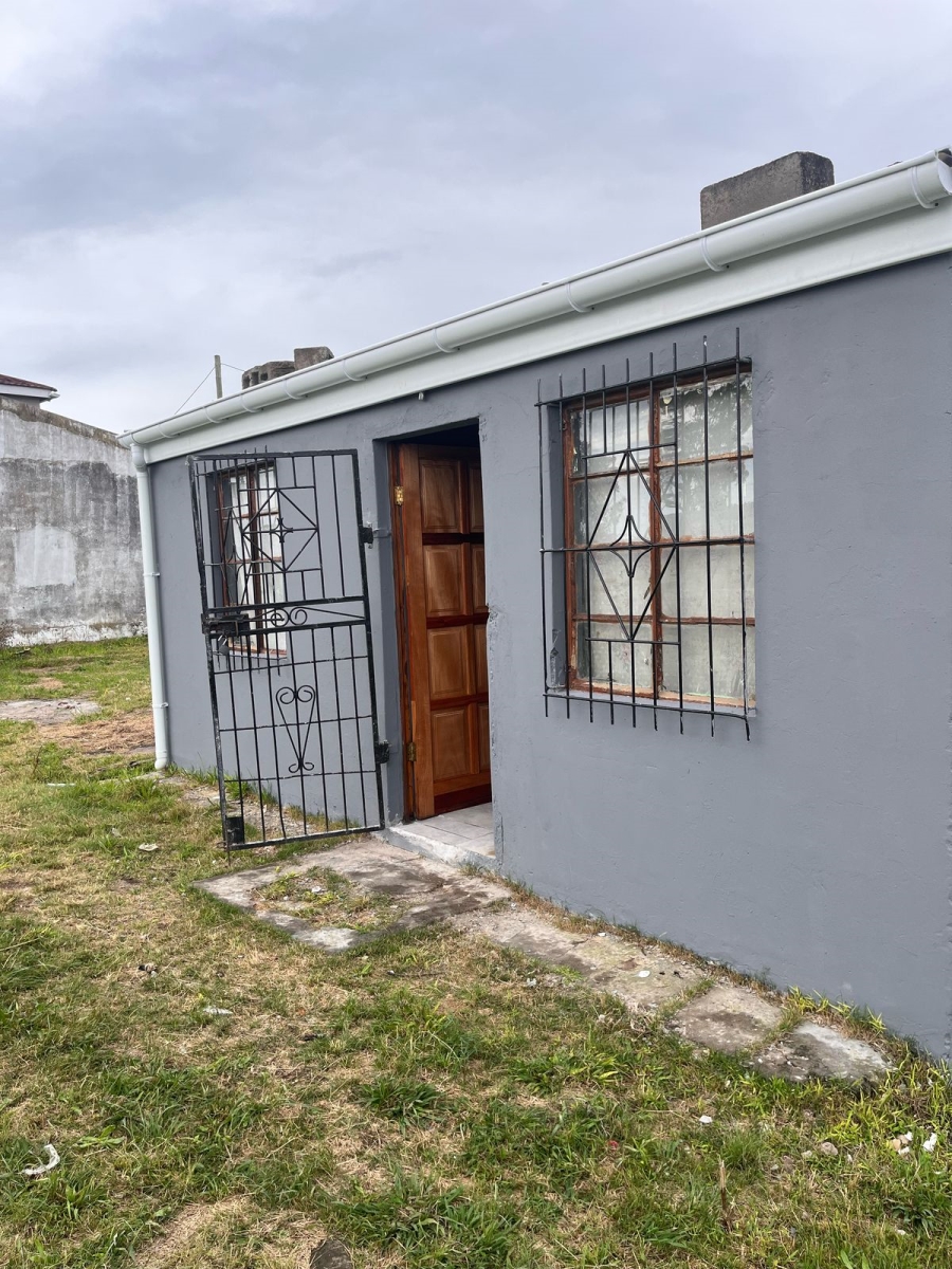 1 Bedroom Property for Sale in Mbekweni Eastern Cape